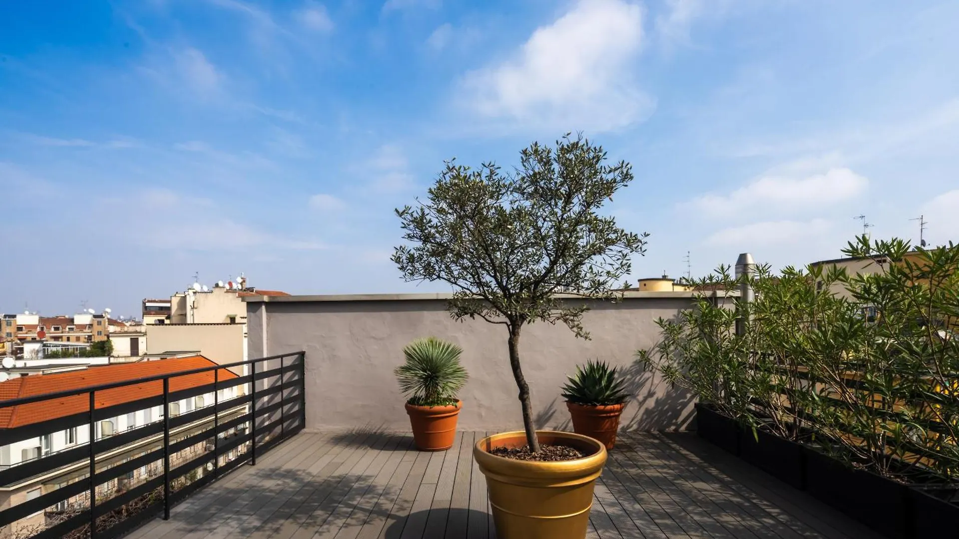 Cadamosto Art Penthouse With Terrace R&R Milano