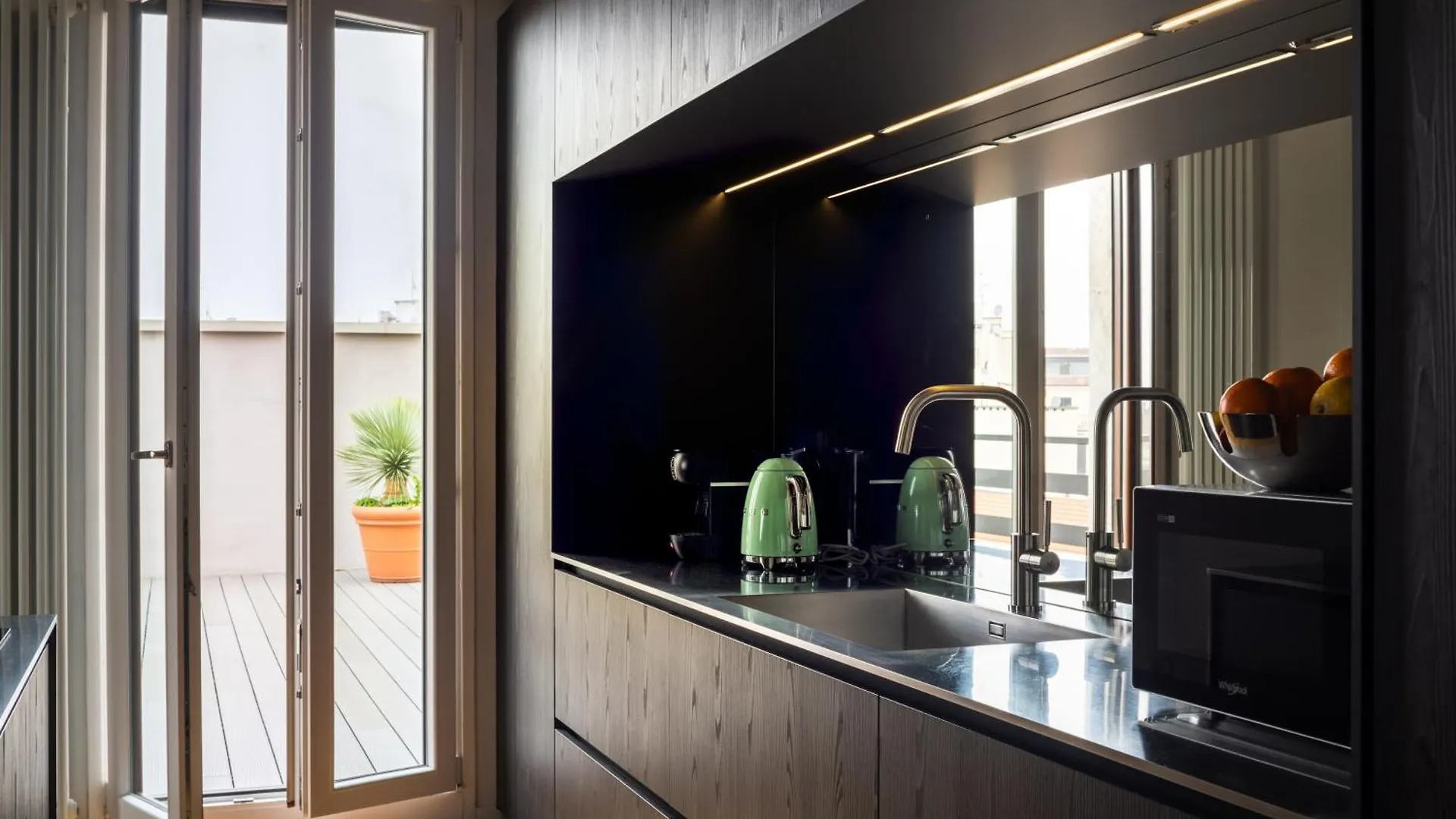Cadamosto Art Penthouse With Terrace R&R Milano